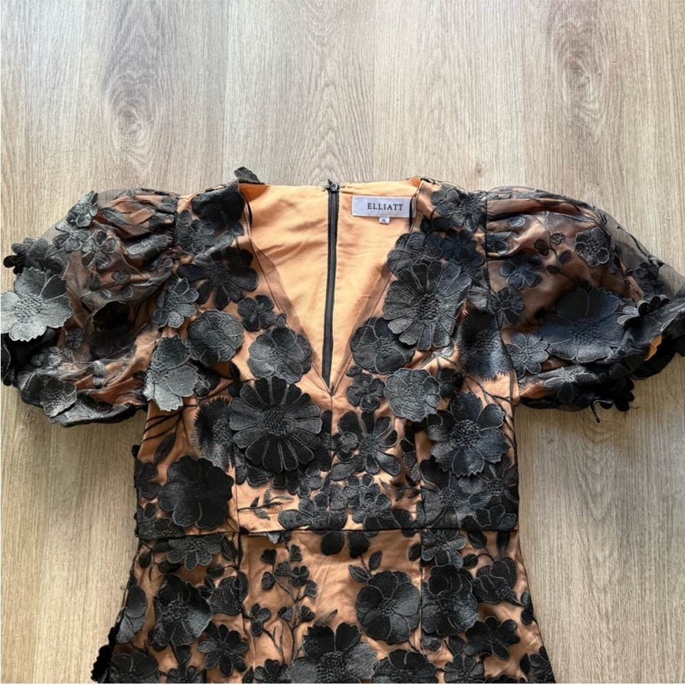 elliatt rosalind black floral applique 3d puff sleeve mini dress size XL NEW - Picture 6 of 8